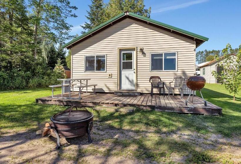 Blue Moon Resort & Motel