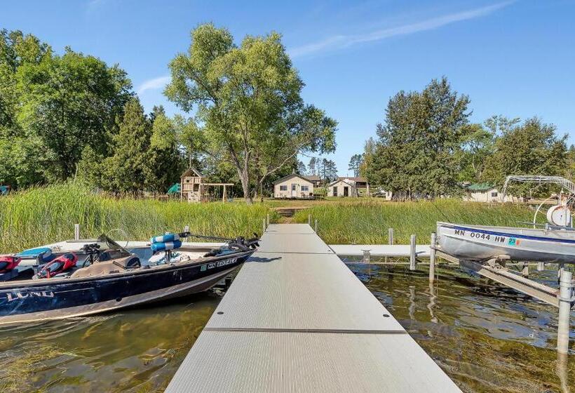 Blue Moon Resort & Motel