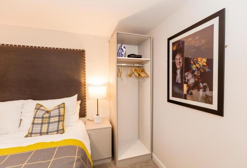 The Dalkeith  By Pillow