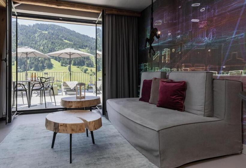 Going Triple A Apartments West