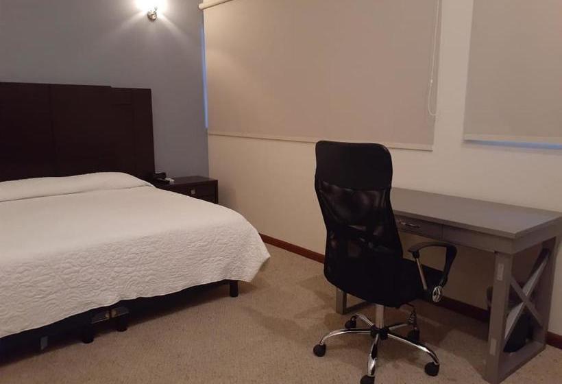 Отель Candelero