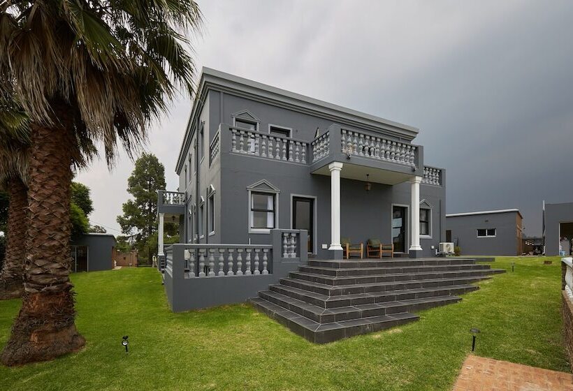 Отель Daze House