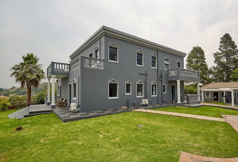 Отель Daze House