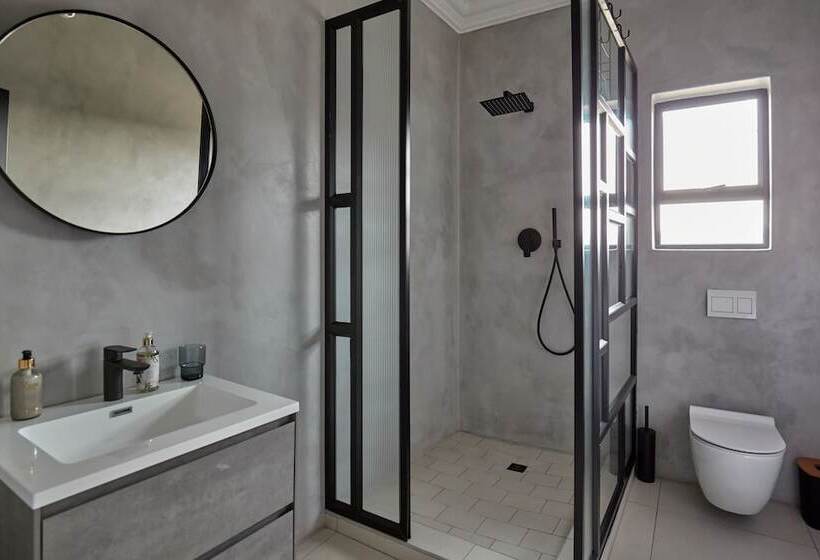 Отель Daze House