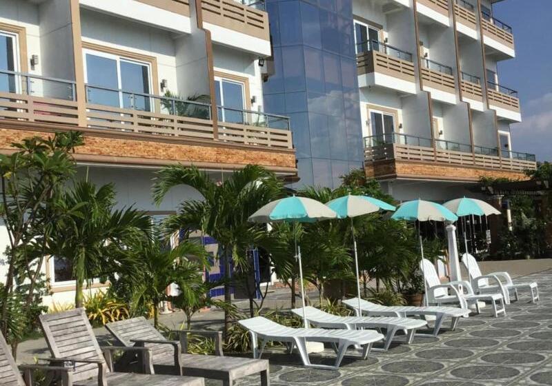 Em Royalle Hotel & Beach Resort