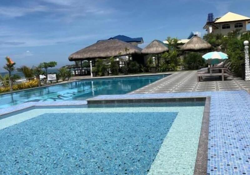 Em Royalle Hotel & Beach Resort