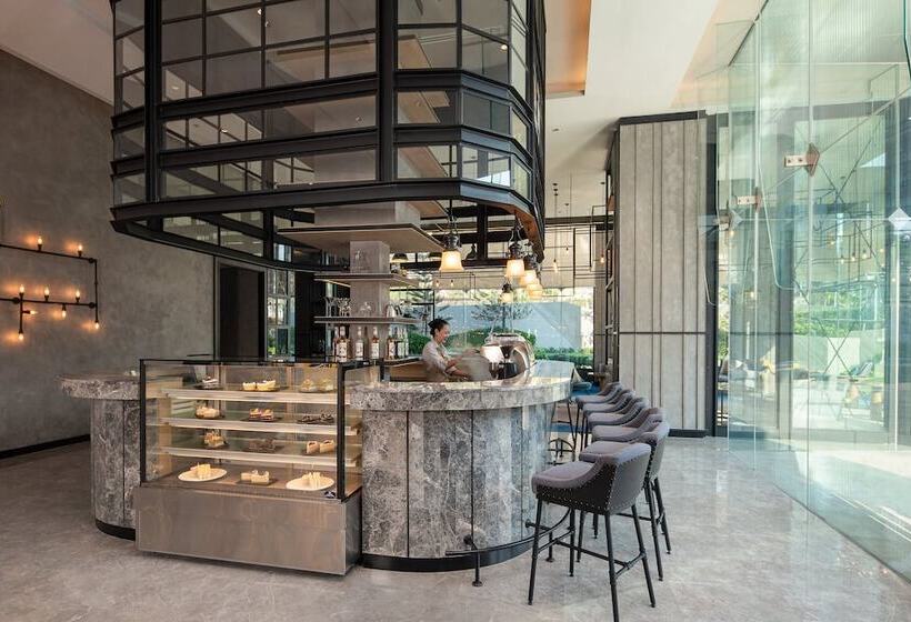 酒店 Holiday Inn & Suites Siracha Laemchabang, An Ihg