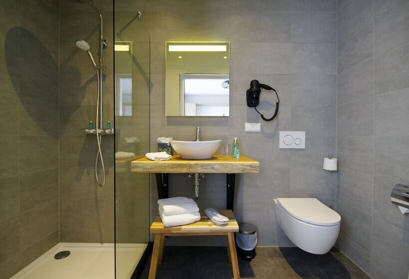 בית מלון כפרי Inn Naeldwyk Torenburg