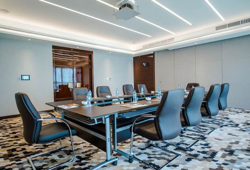 فندق Johari Rotana