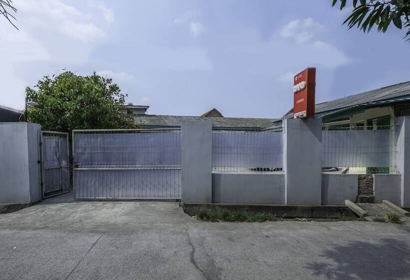 فندق Oyo 1750 Lourdes