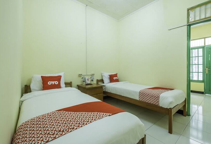 فندق Oyo 1750 Lourdes