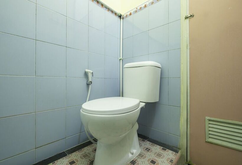 فندق Oyo 1750 Lourdes