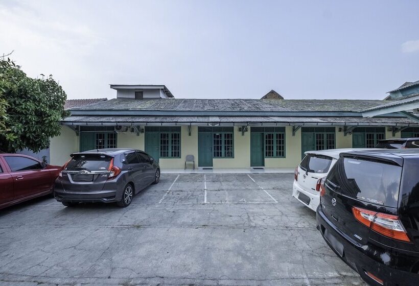 فندق Oyo 1750 Lourdes