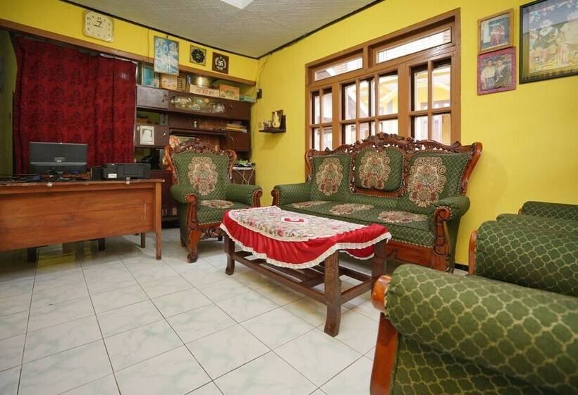 فندق Oyo 1967 Canaya Residence