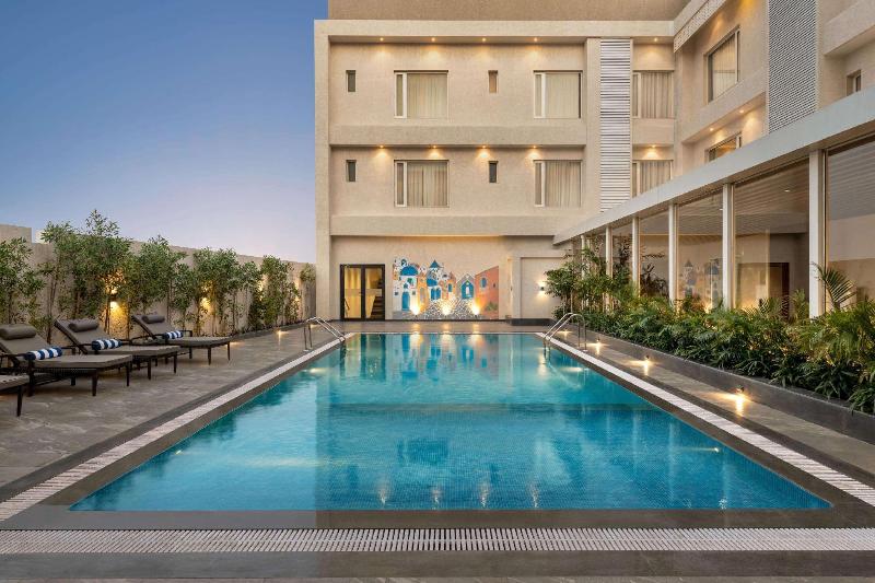 Hotel Ramada By Wyndham Gandhidham Shinay