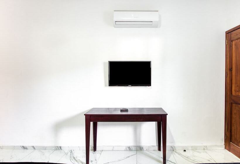 Capital O Hotel Yukon