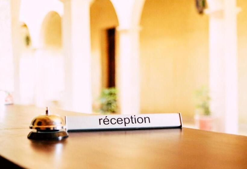 Мотель Riad Caravasar