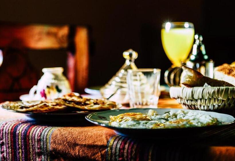 Мотель Riad Caravasar