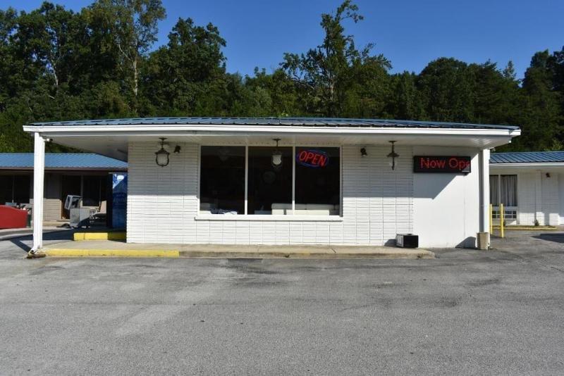 فندق على الطريق Royal Inn