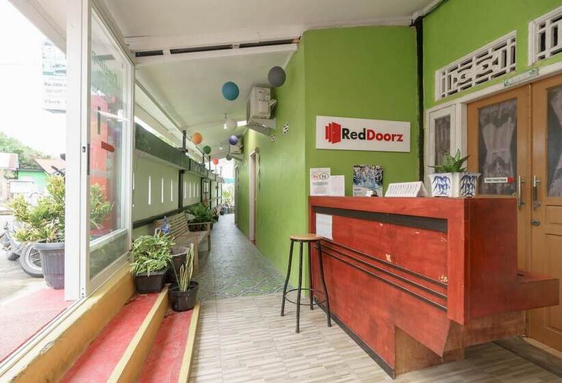 پانسیون Reddoorz Syariah Near Paradiso Beach Sabang