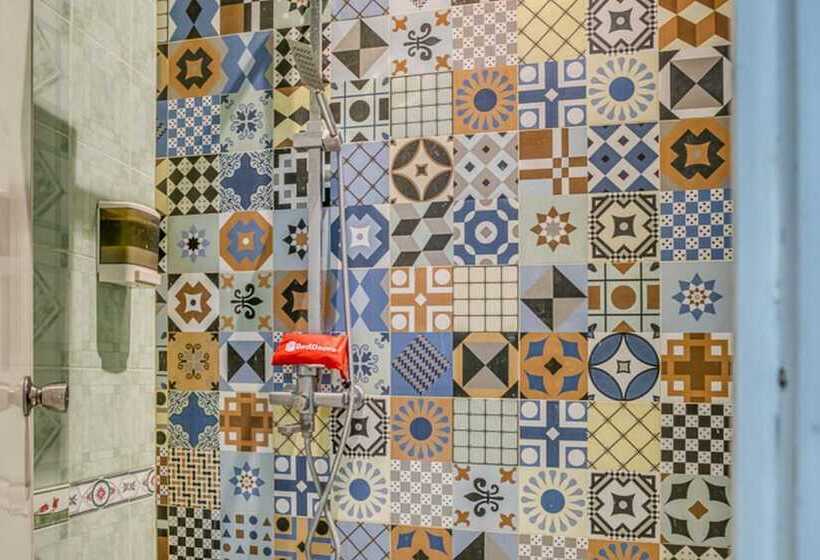 Reddoorz Hostel @ Feliz Noche Cengkareng