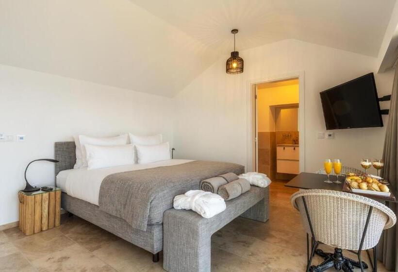 منتجع Escarpa   The Madeira Hideaway