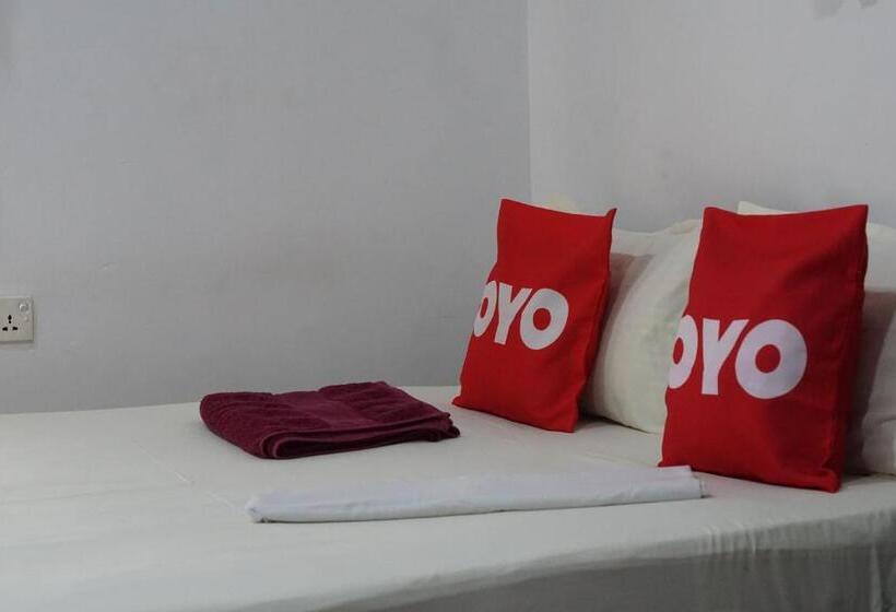 Another World Hostel Sigiriya