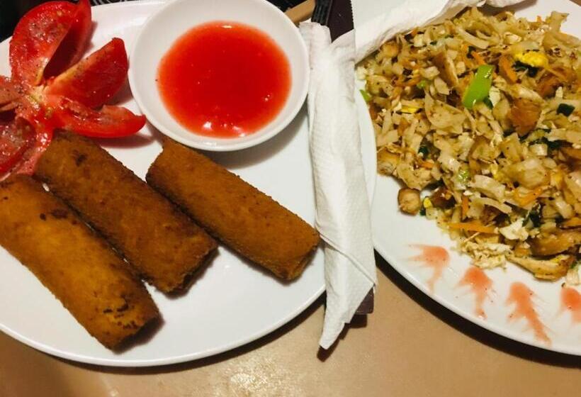 Another World Hostel Sigiriya