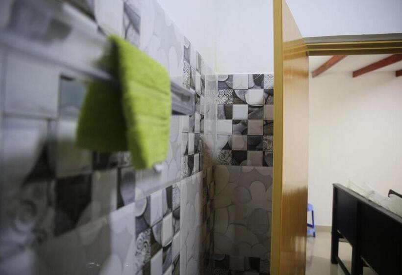 Another World Hostel Sigiriya