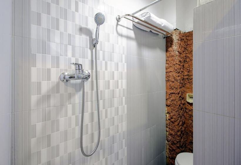 هاستل Pondok Damai Syariah By Oyo Rooms