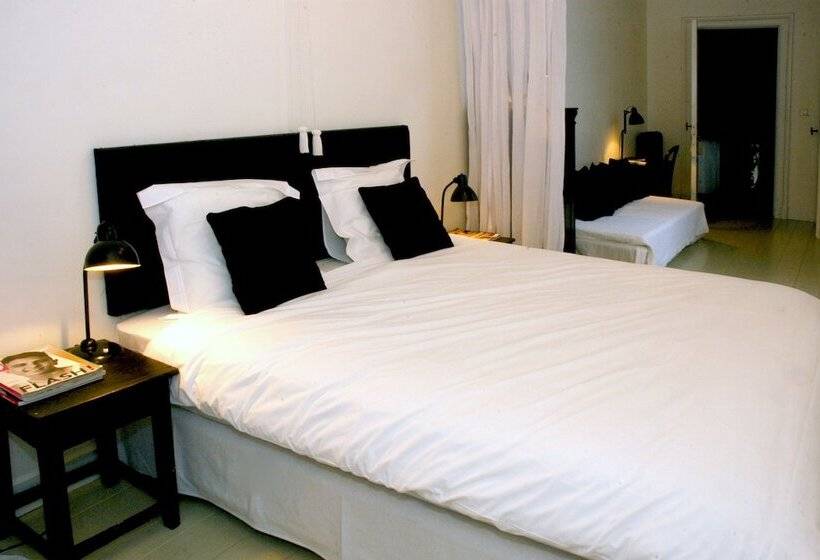 مبيت وإفطار Boulevard Leopold Rooms & Suites