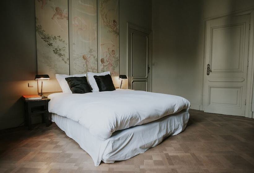 مبيت وإفطار Boulevard Leopold Rooms & Suites