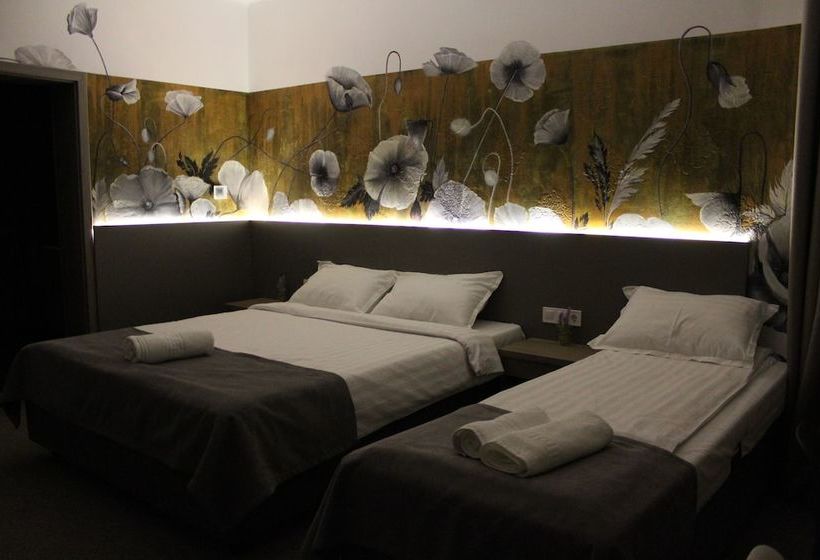 민박 Family Fewo Sibiu