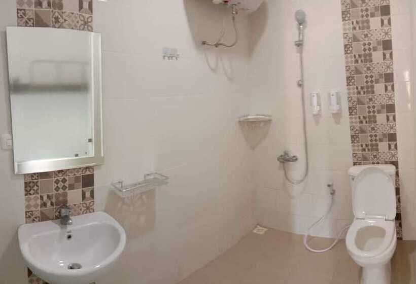 민박 Sultan Guest House & Resto Tulungagung