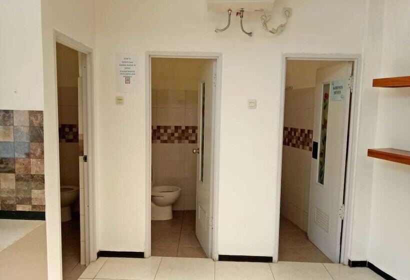 민박 Sultan Guest House & Resto Tulungagung