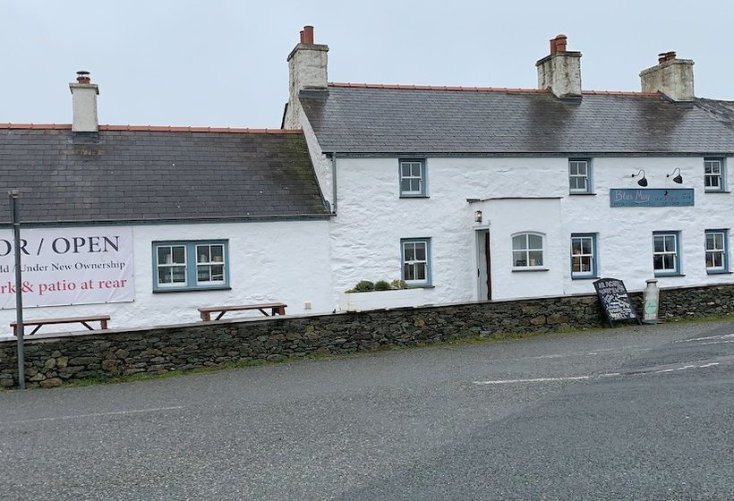 Black Lion Bed & Breakfast