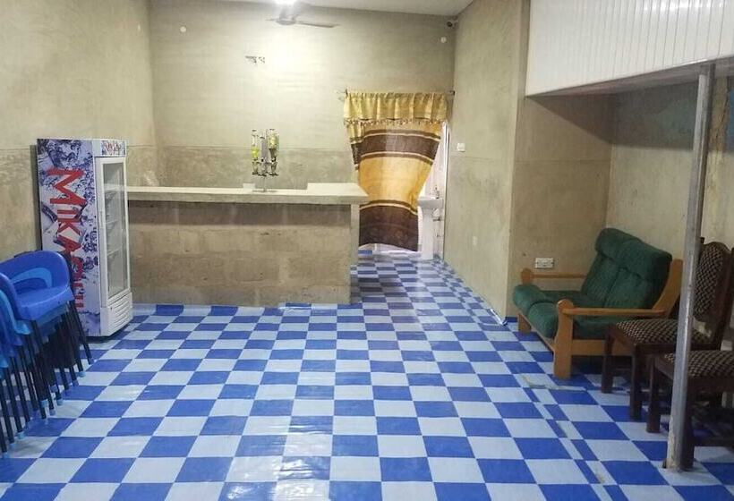 Bright Hotel & Suites