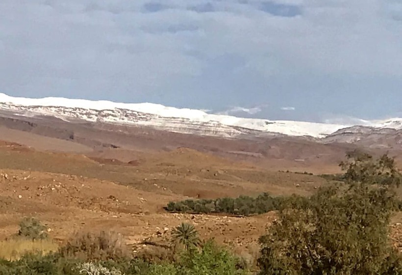 مسافرخانه Kasbah Titrit