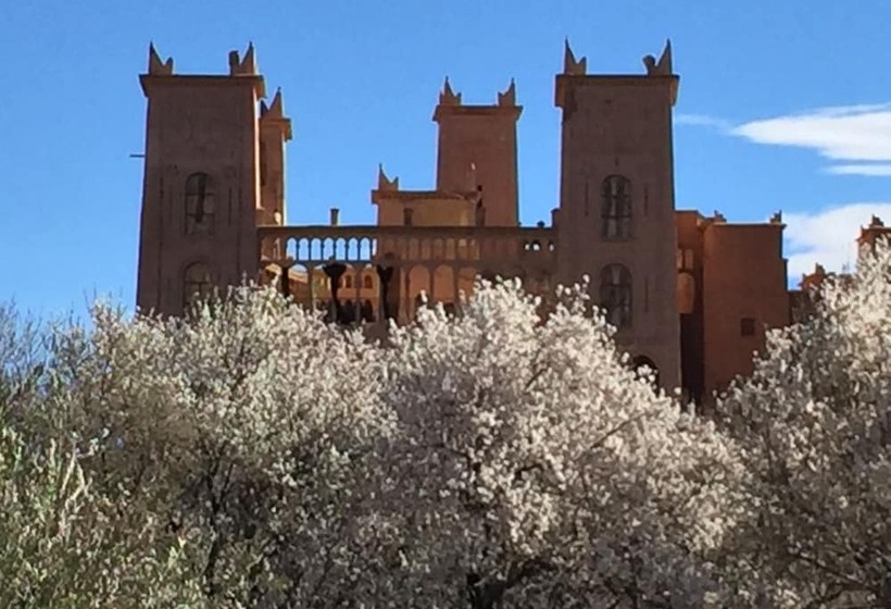 مسافرخانه Kasbah Titrit