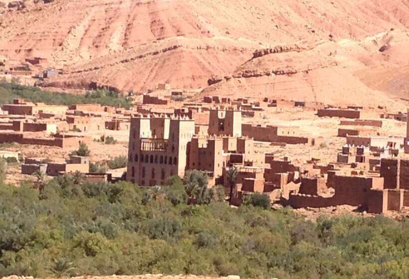 مسافرخانه Kasbah Titrit