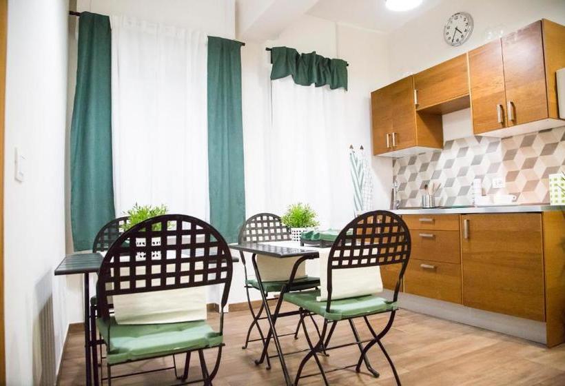 פונדק Vatican Suite 383