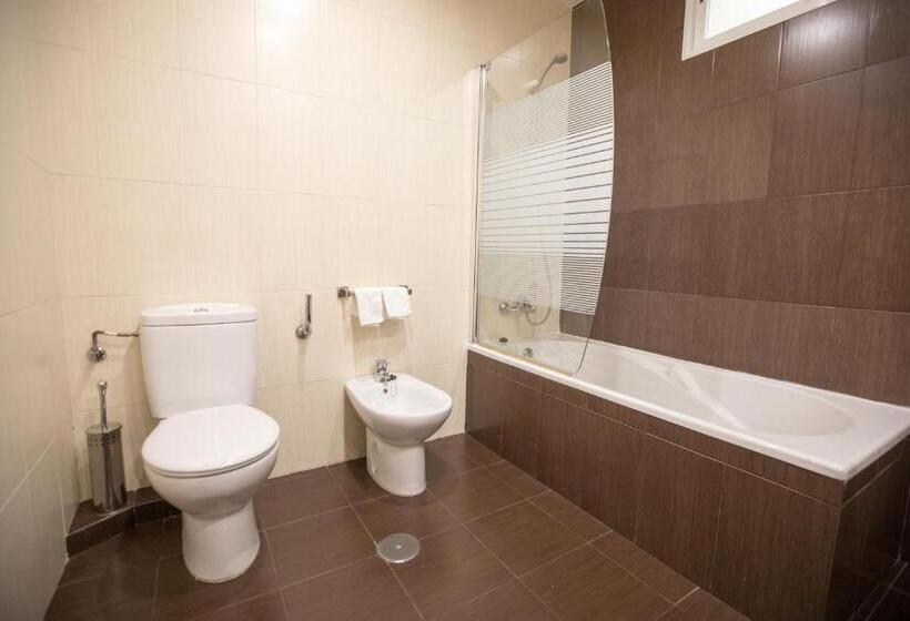 Отель Arcco Ubeda