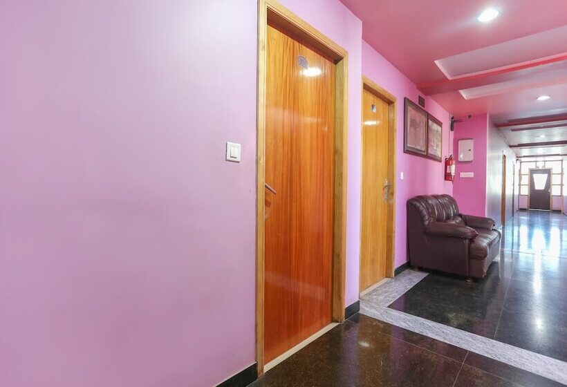 Отель Bhubaneswari Classic By Oyo Rooms