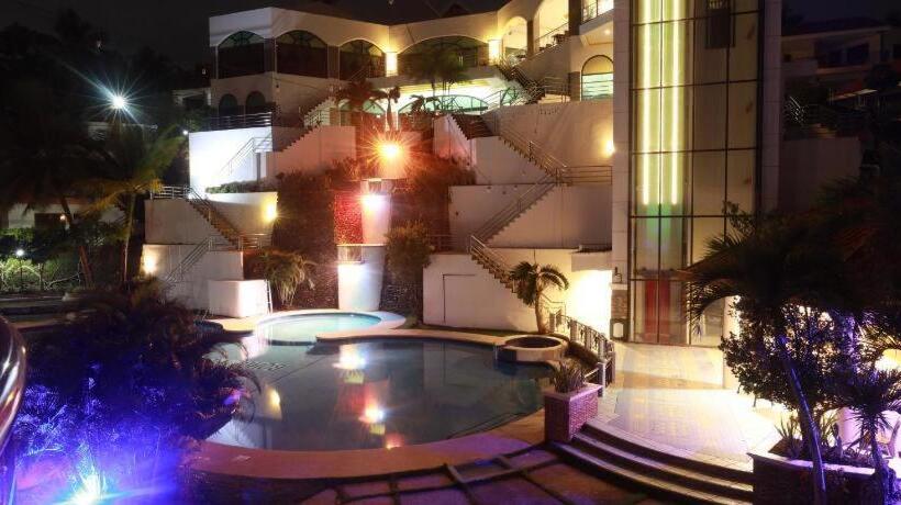 هتل Bohol Plaza Mountain Resort And Restaurant