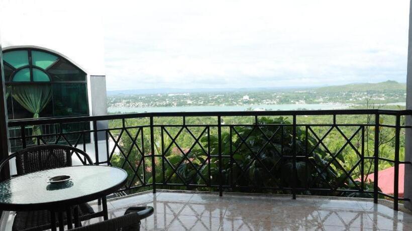 هتل Bohol Plaza Mountain Resort And Restaurant
