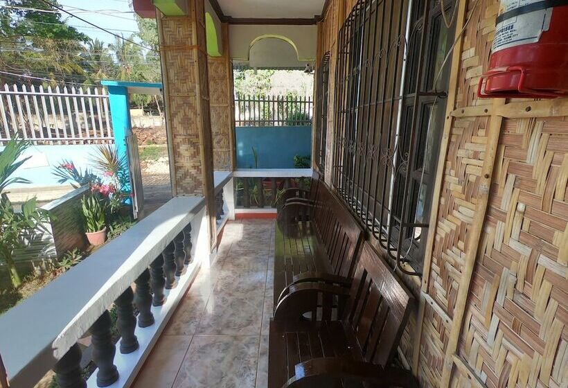 هتل Bohol Sea Breeze Cottages And Resort