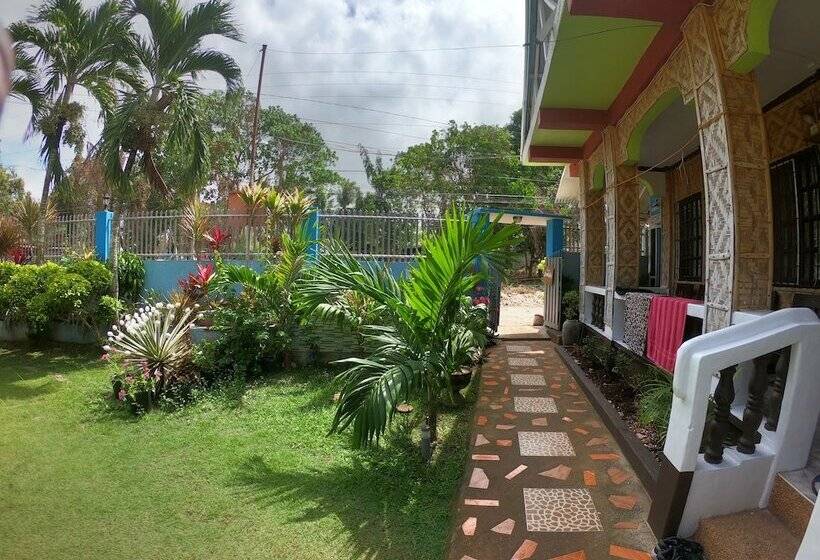 هتل Bohol Sea Breeze Cottages And Resort