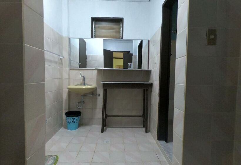 هتل Bohol Sea Breeze Cottages And Resort