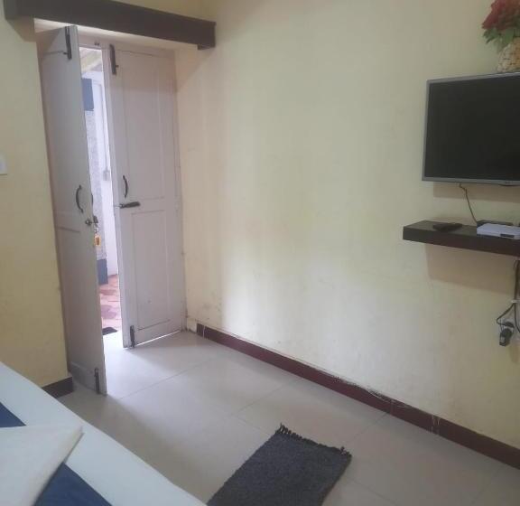 Отель Bruton Resorts