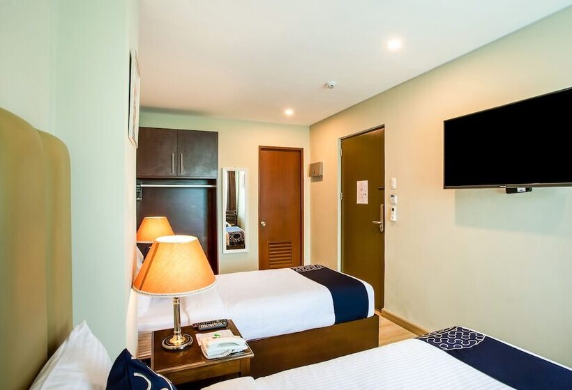 בית מלון כפרי Capital O 461 Asrodel